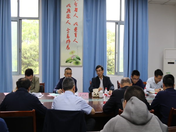 yKpc_1652948069437025730.jpg 4.jpg