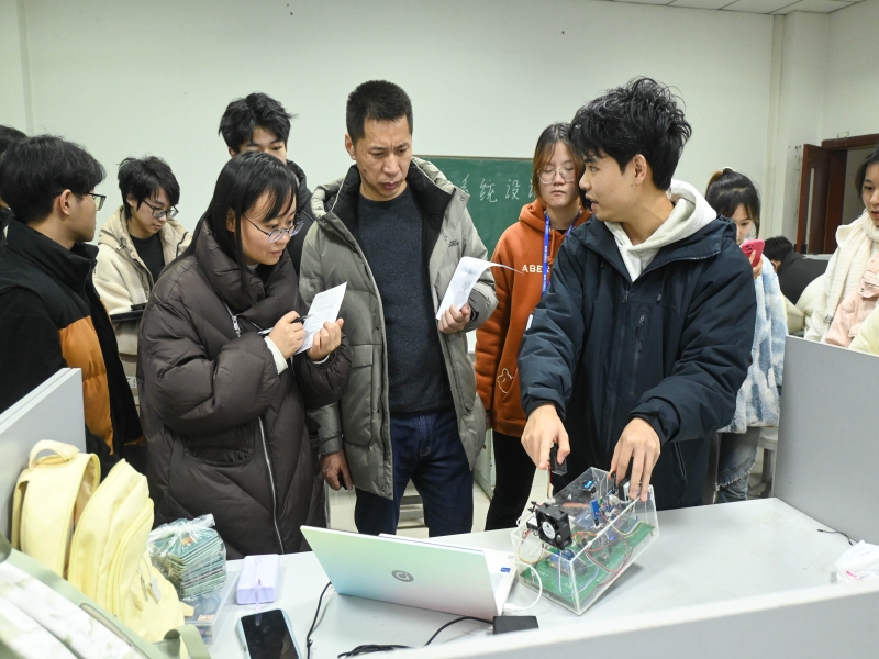 fkHF_1734791843209064189.jpg DSC_4073.jpg